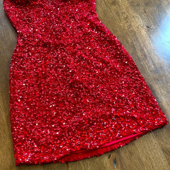 SCALA Formal RED Sequence Dress Size 00 - Picture 3 of 8
